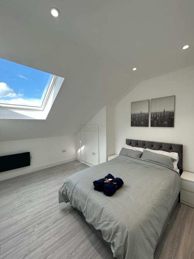 B&B London - Modern London Apartment - Bed and Breakfast London