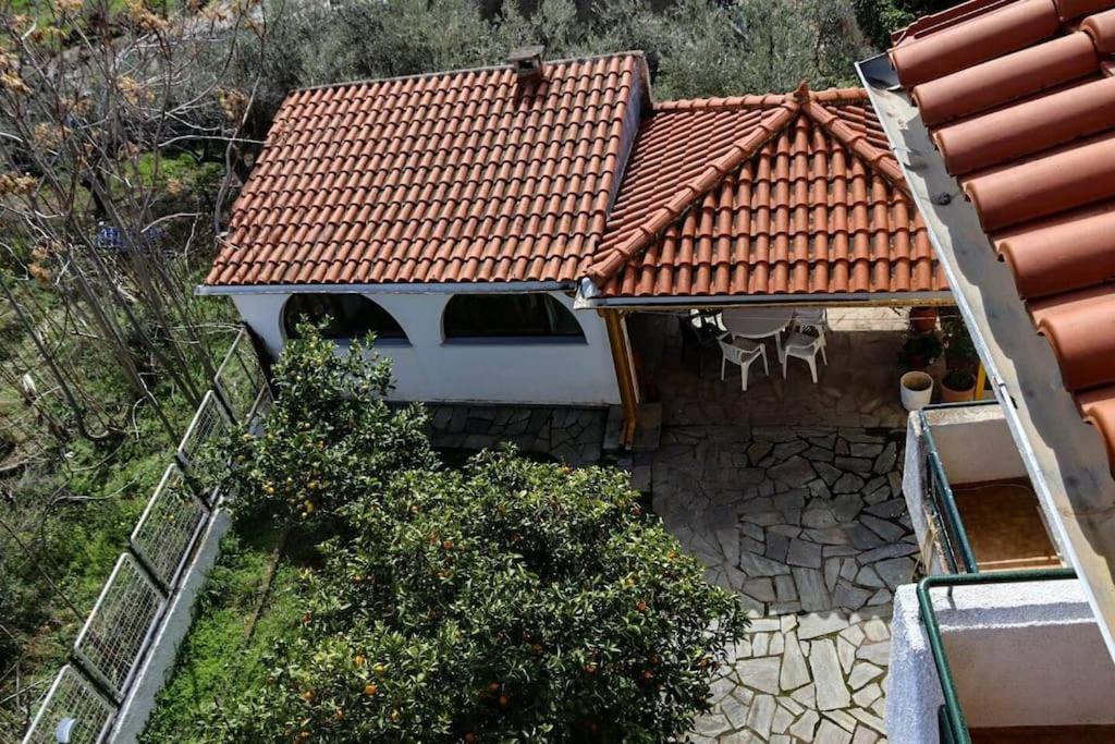 Nice house in Euboea - Bed and Breakfast