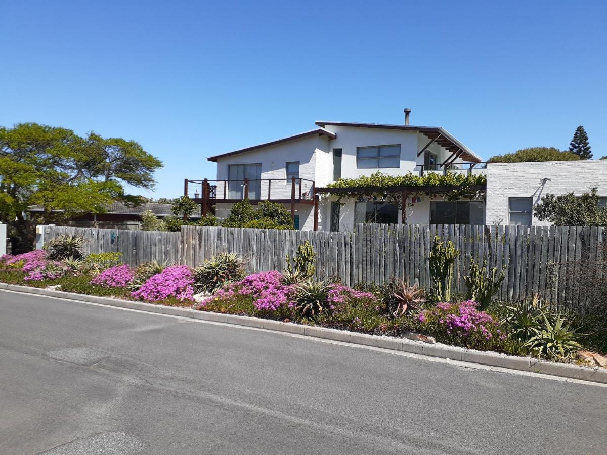 Selkie - Two Restful Studio Apartments near Noordhoek Beach & Restaurants - B&B