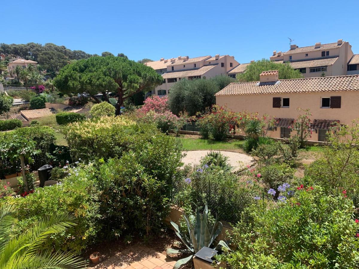 Apartment with Garden View