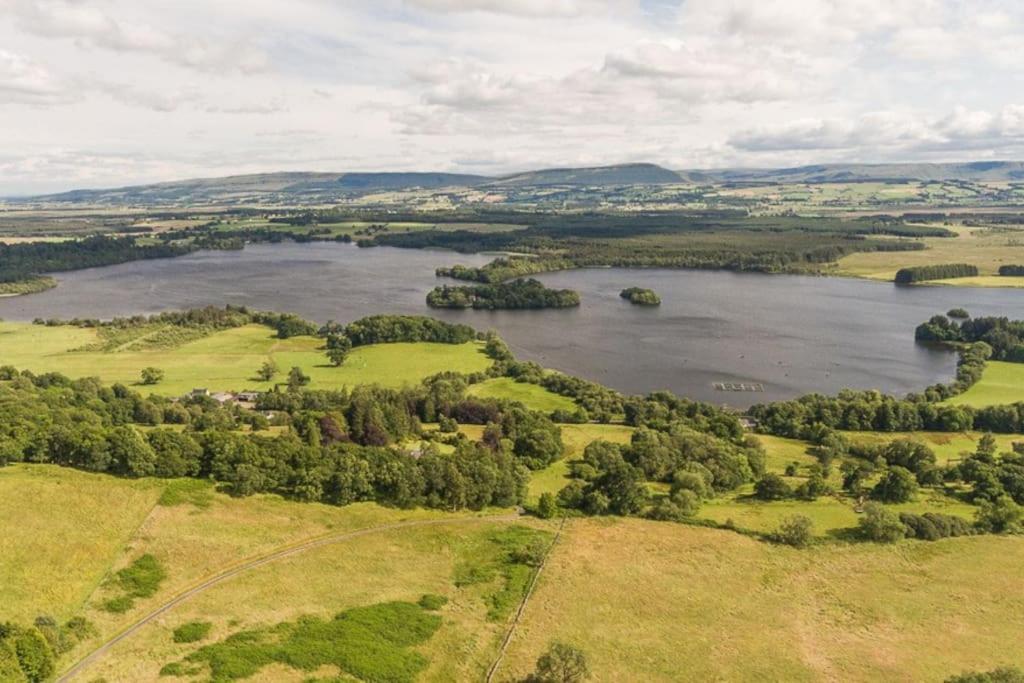 B&B Port of Menteith - The Stable - cottage with a spectacular lake view - Bed and Breakfast Port of Menteith