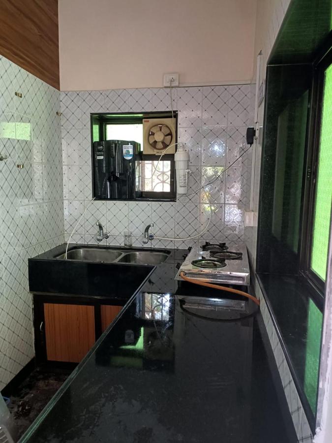 Deluxe Double Room (2 Adults + 1 Child)