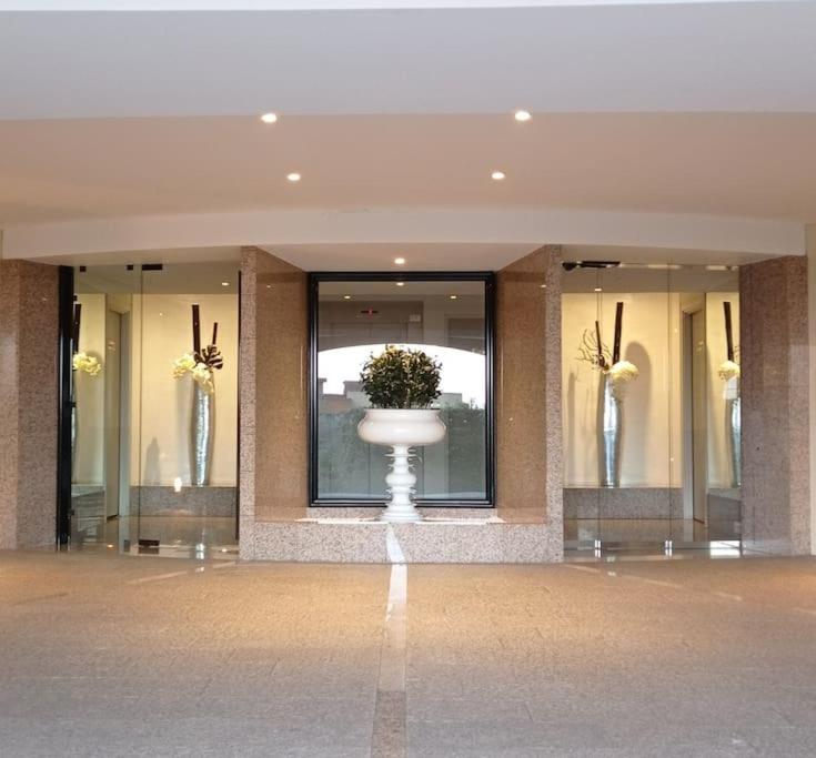 Résidence de luxe Sun Paradis, Studio terrasse, vue Mer Piscine - B&B