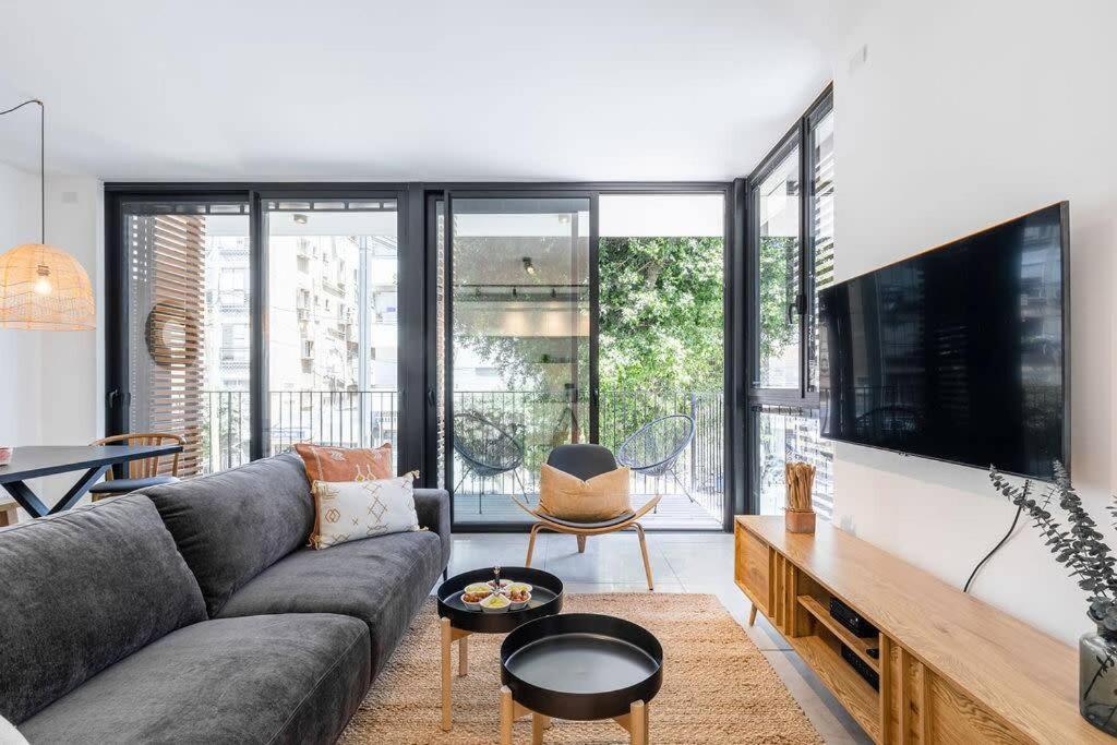 Gordon Beach by Five Stay - B&B