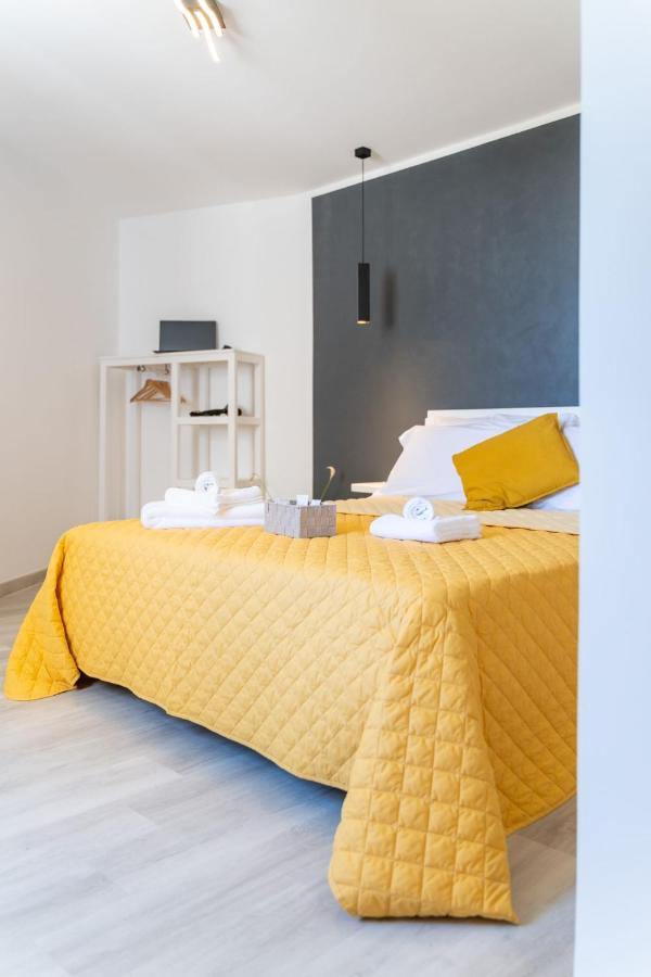 Deluxe Double Room (2 Adults + 1 Child)