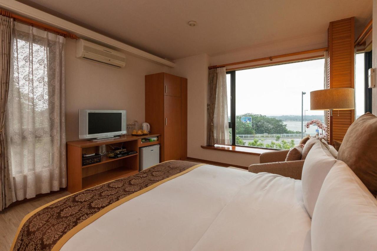 Chambre Lit Queen-Size 