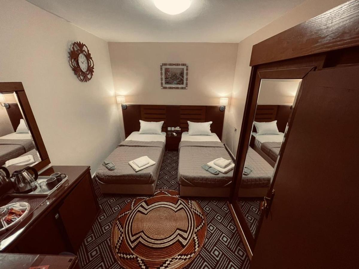 Plaza de petra - Chambres d’hôtes Wādī Mūsá