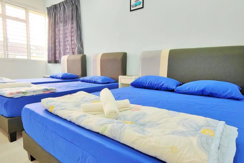 B&B Seri Kembangan - Equine Park Landed H.stay-Farm in the City-12Pax - Bed and Breakfast Seri Kembangan