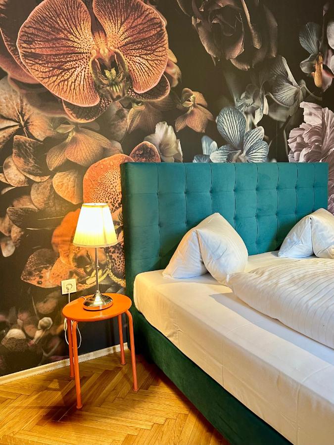 KIRCHENWIRT an der Weinstrasse - Boutique Hotel - B&B Ehrenhausen