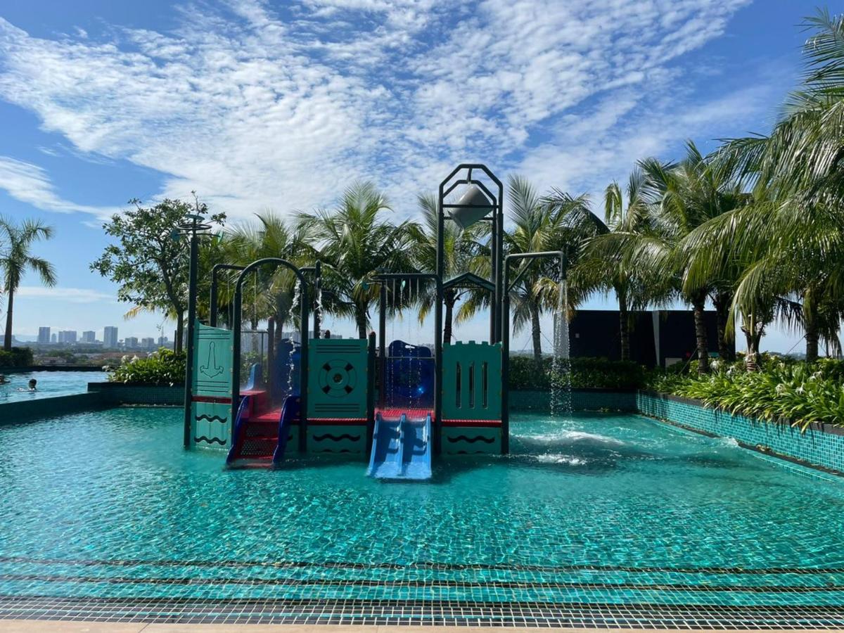 SKY LAKE RESIDENCY, PUTRA PERDANA PUCHONG - B&B