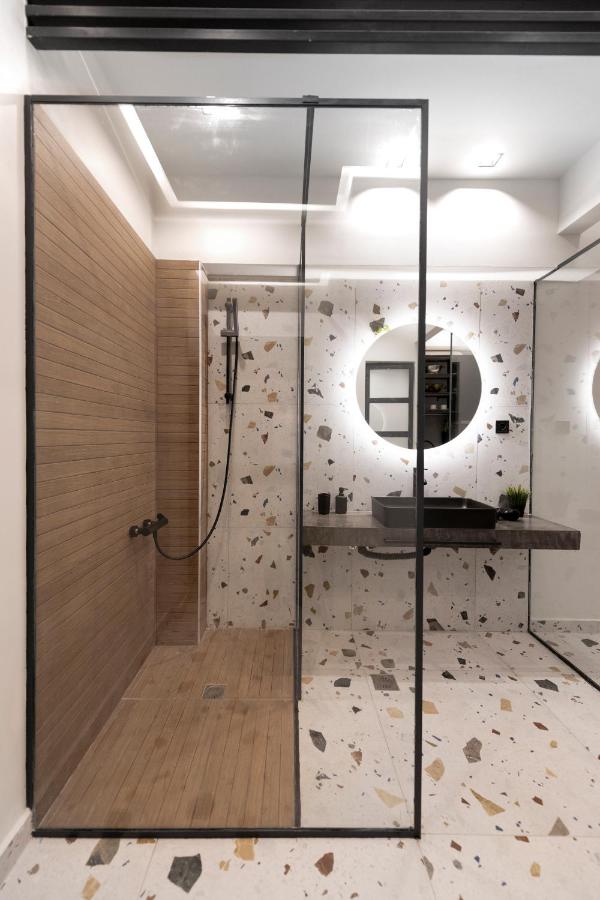 Furla Suites Athens - B&B