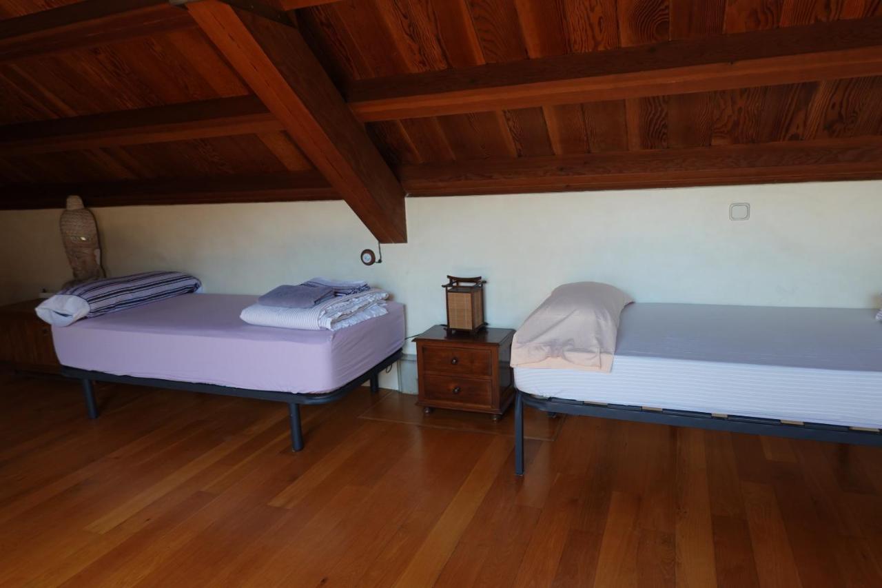 Eenpersoonsbed in een Gemengde Slaapzaal met 6 Bedden
