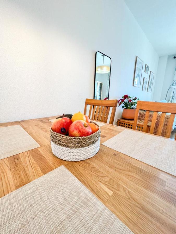 Bright apartment with terrace, pool and beach - Ferienwohnung Torremolinos