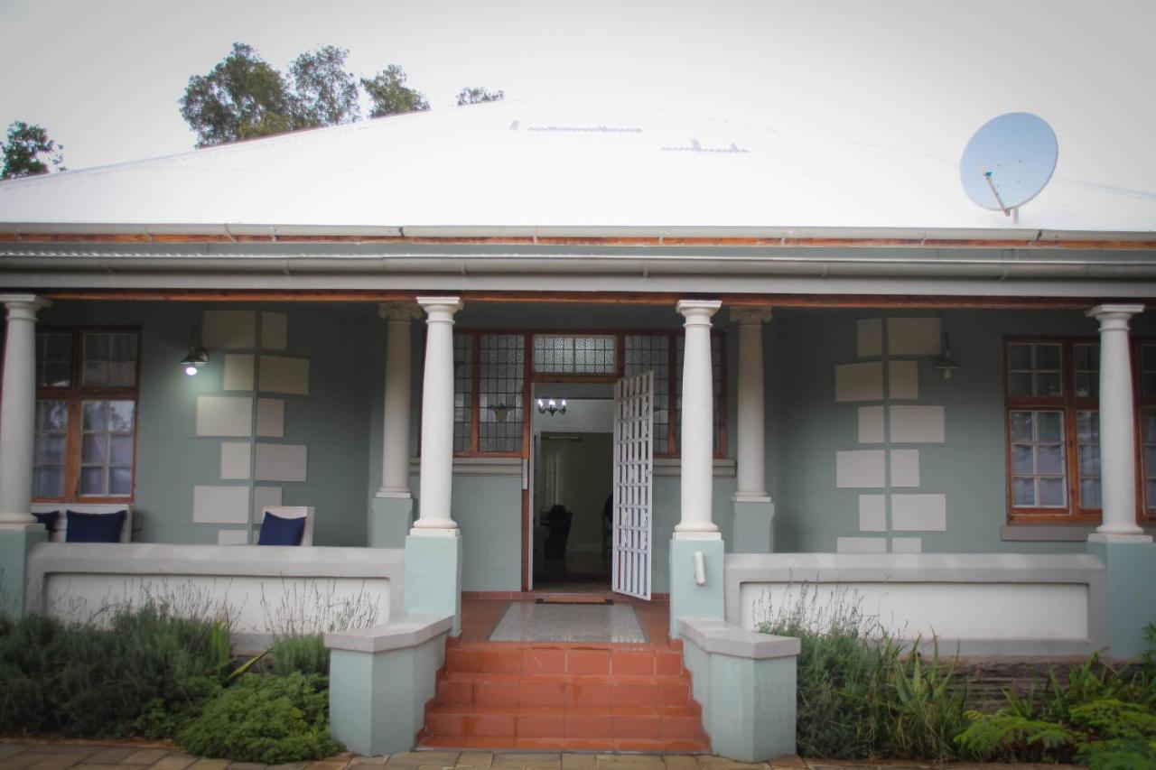Oude Post Guesthouse and Cottage - The Old Postmaster's House - B&B Lydenburg