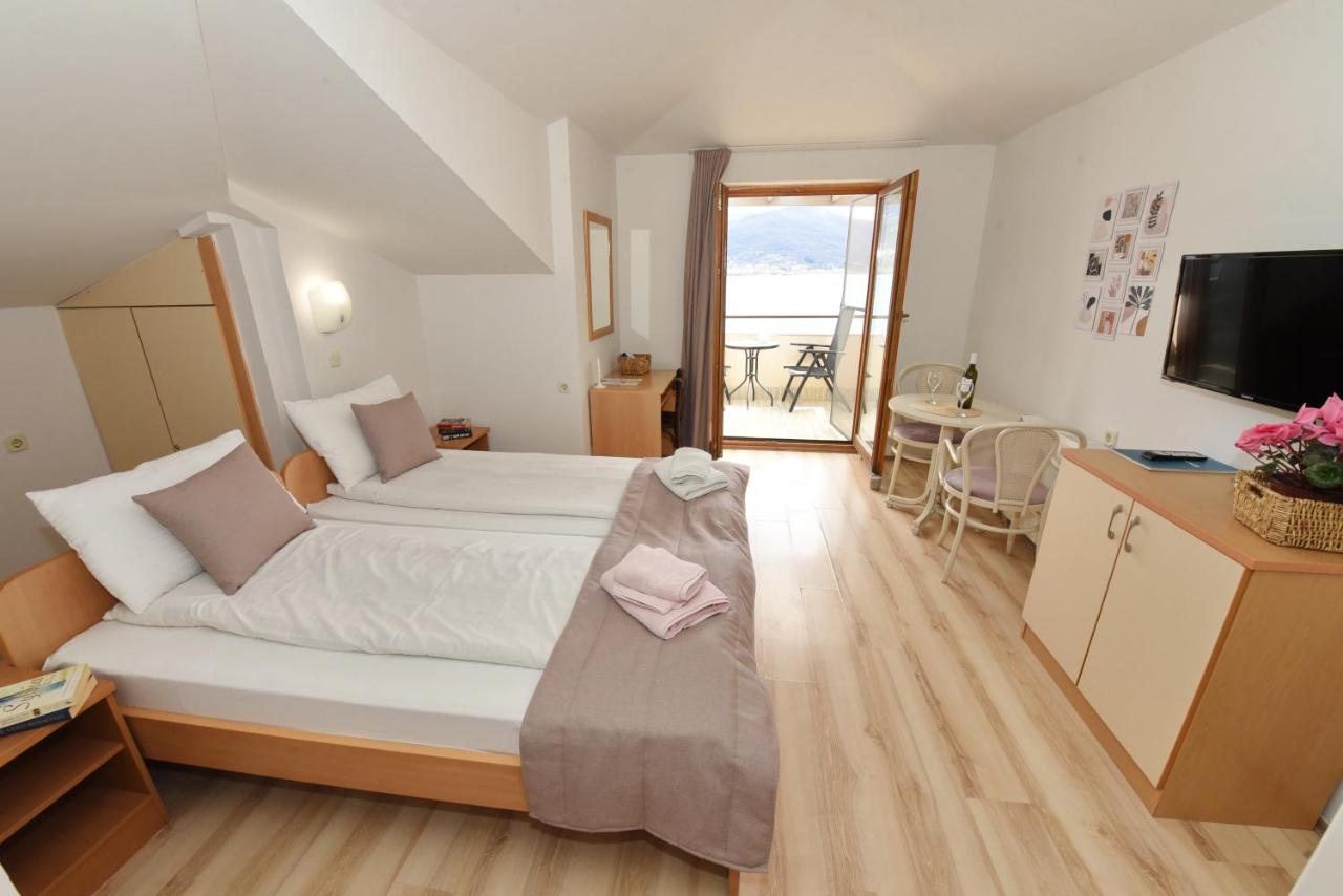 Dreibettzimmer mit Seeblick