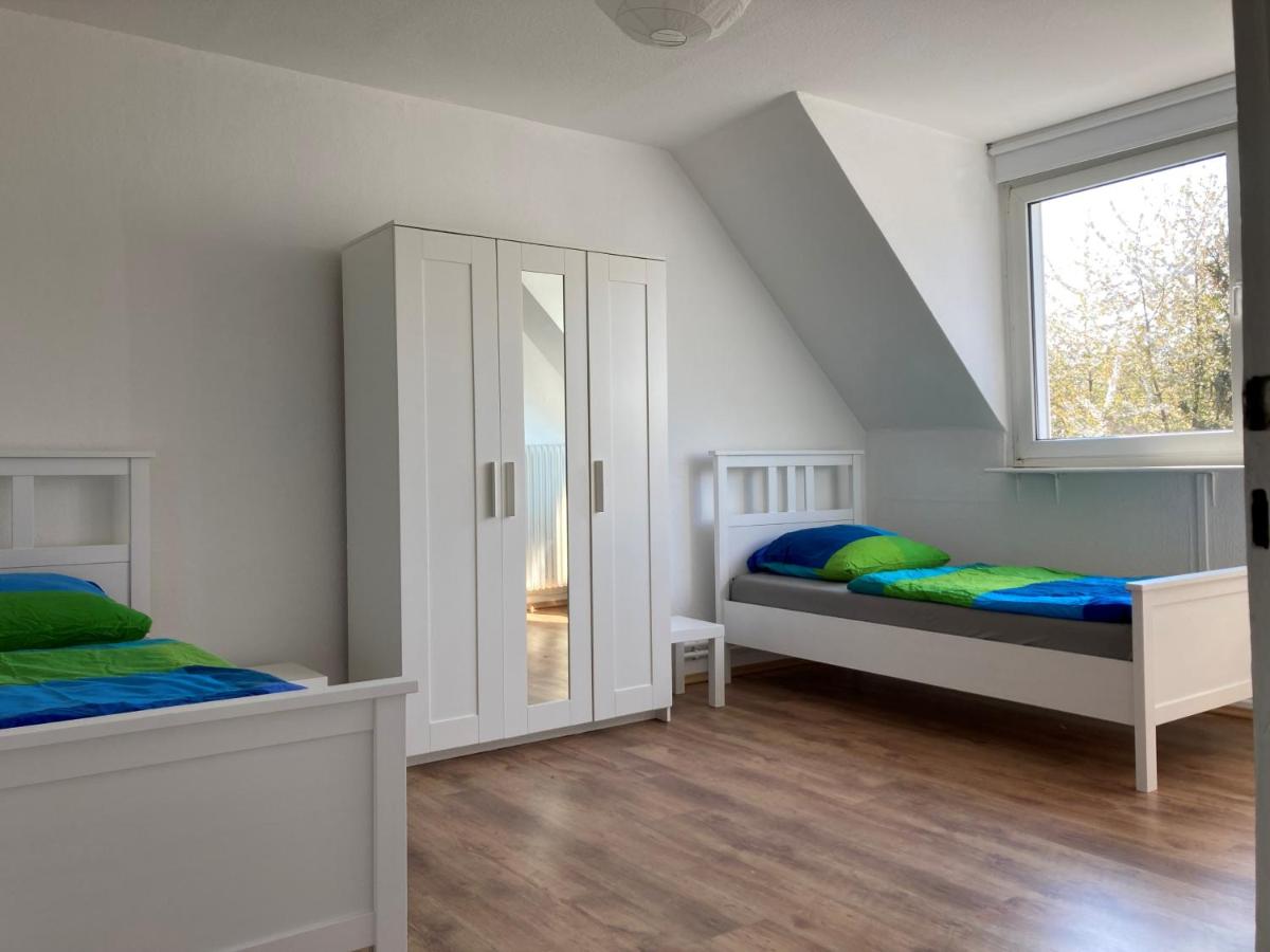 B&B Wuppertal - gemütliche Altbauwohnung im Wuppertaler Westen - Bed and Breakfast Wuppertal