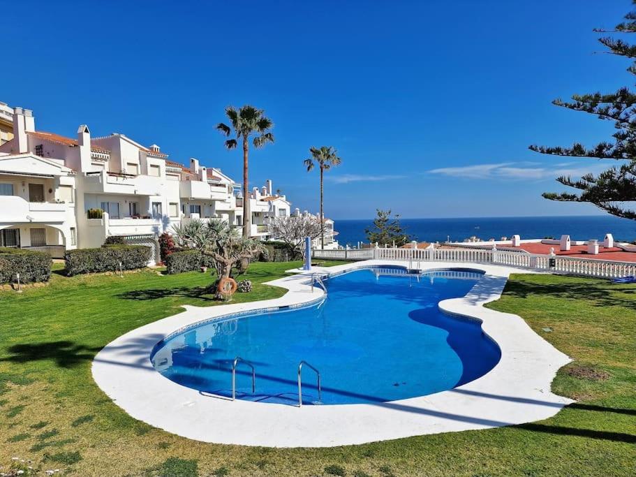 Hermoso Piso en La Cala de Mijas con vistas al mar - B&B