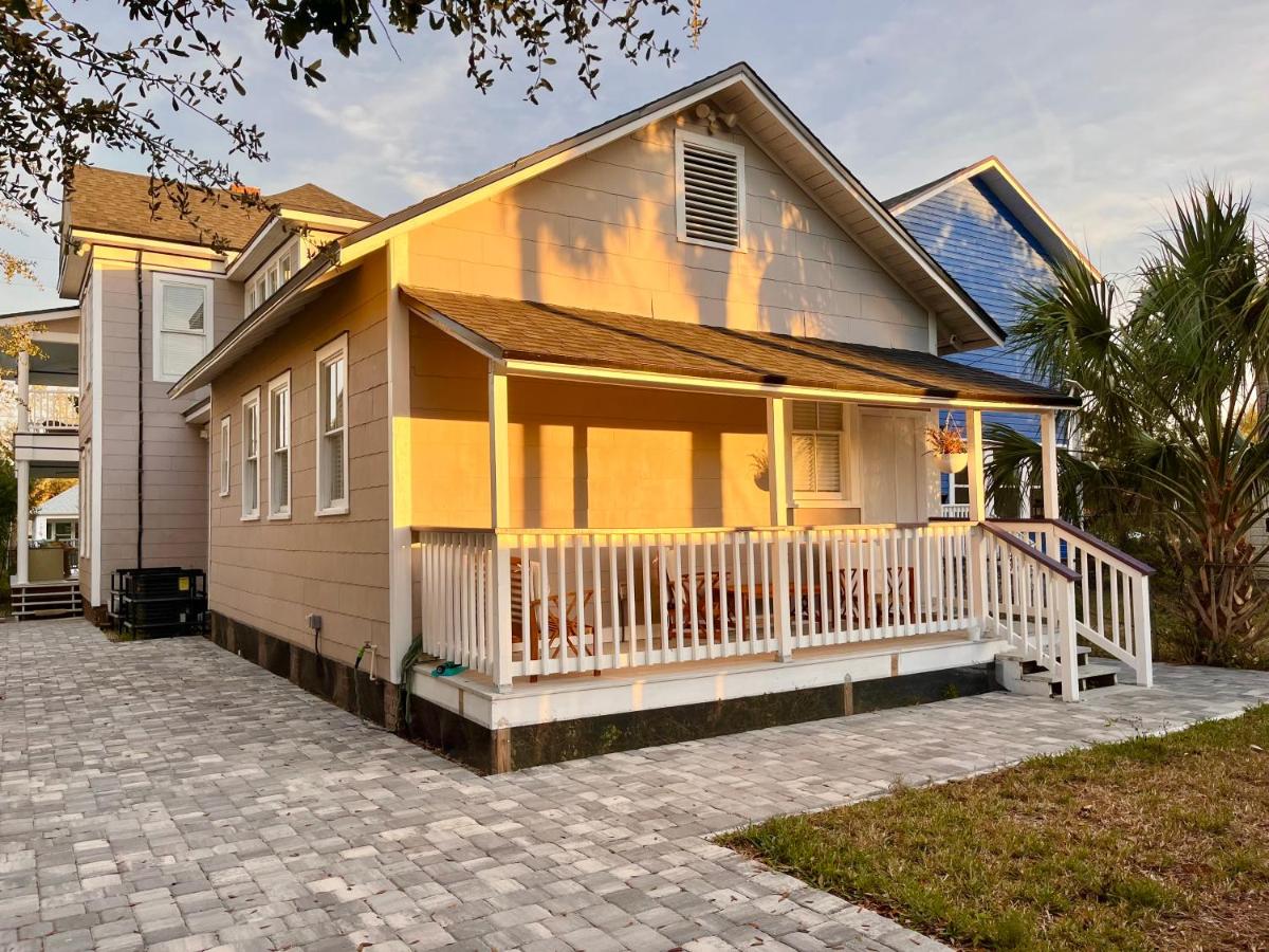 Lovely Guesthouse in the Up-and-Coming Springfield - B&B