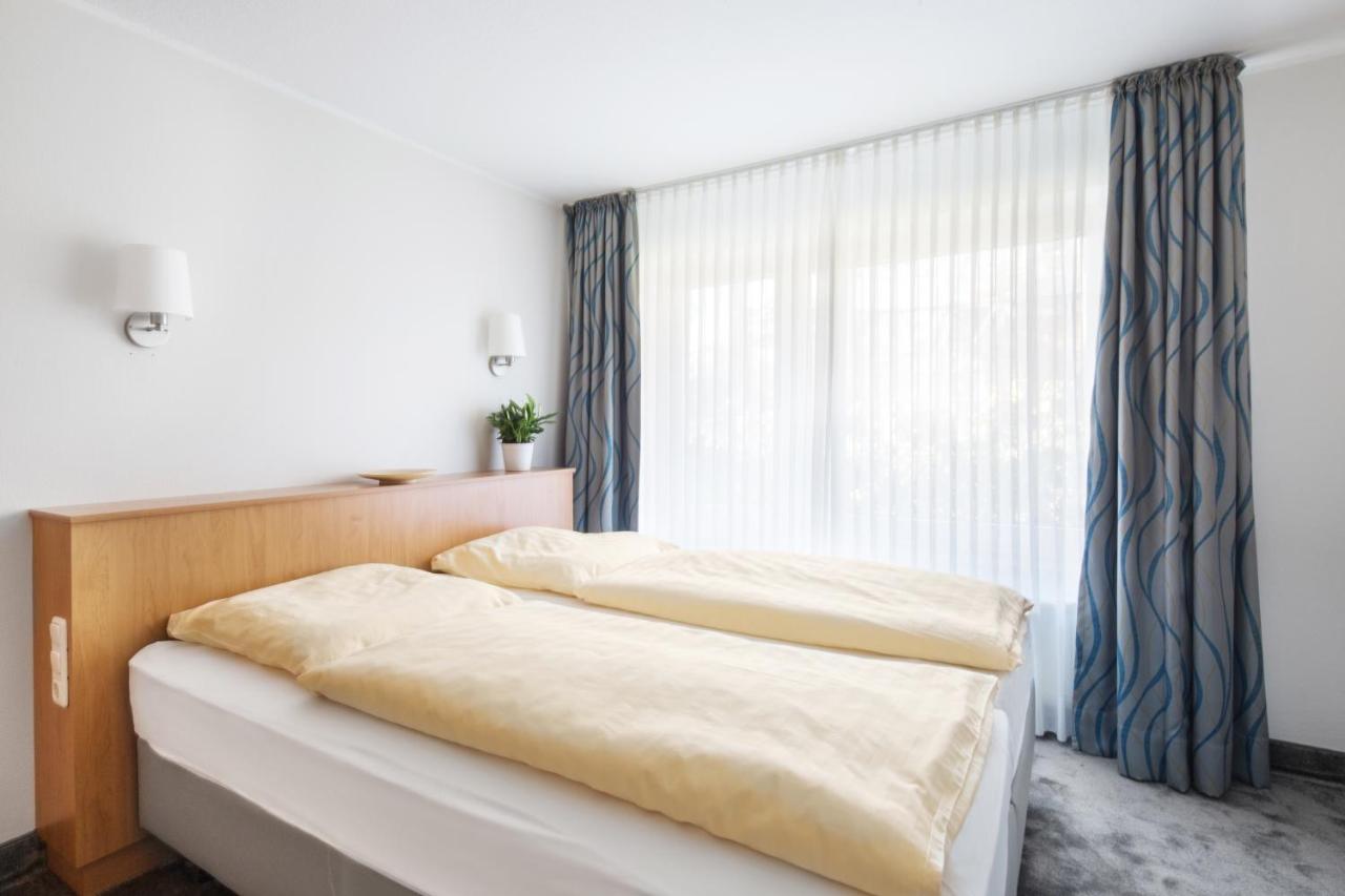 Two-Bedroom Apartment (4 Adults) with Sea View
