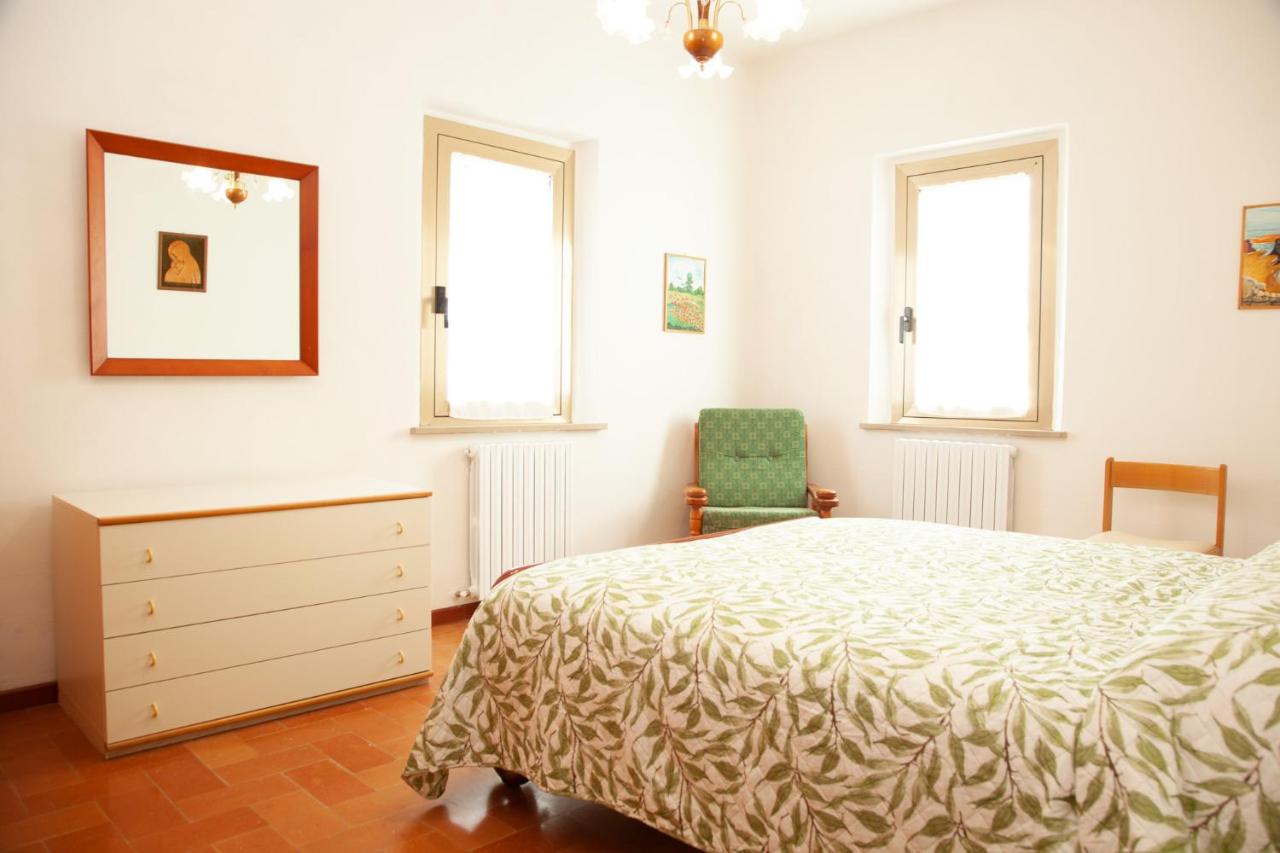 Camera Matrimoniale con Letto Supplementare