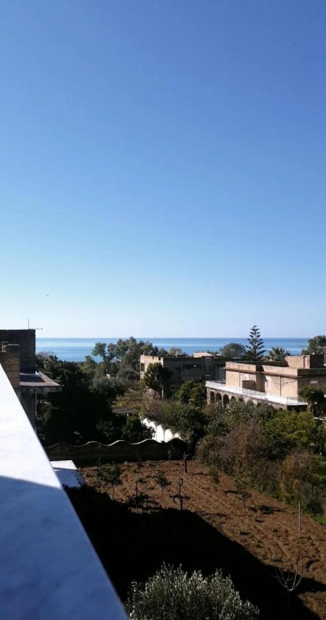 Tweepersoonskamer met Balkon en Uitzicht op Zee