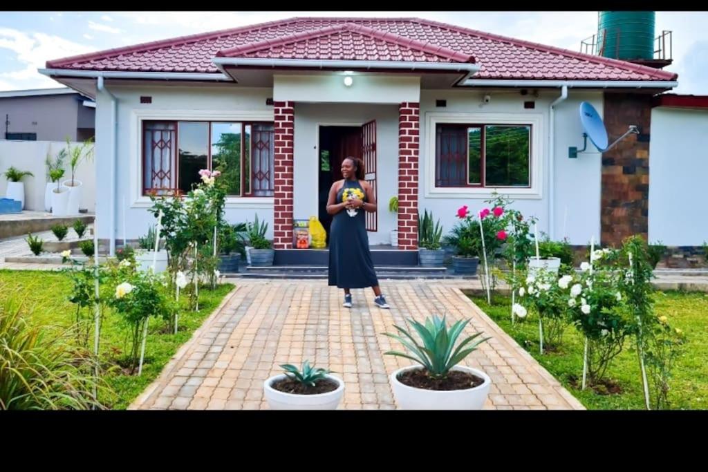 Banjii's Cottage - B&B