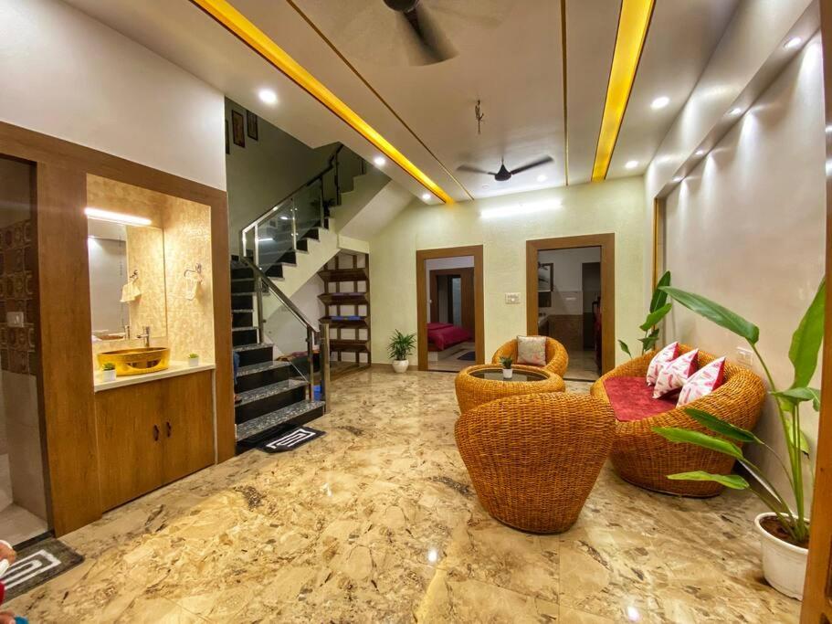 B&B Rishīkesh - 4 Bedroom villa on Ganges with modern amenities - Bed and Breakfast Rishīkesh