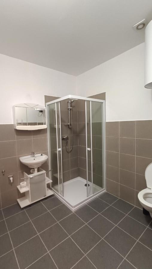 Camera Standard Doppia con Letti Singoli