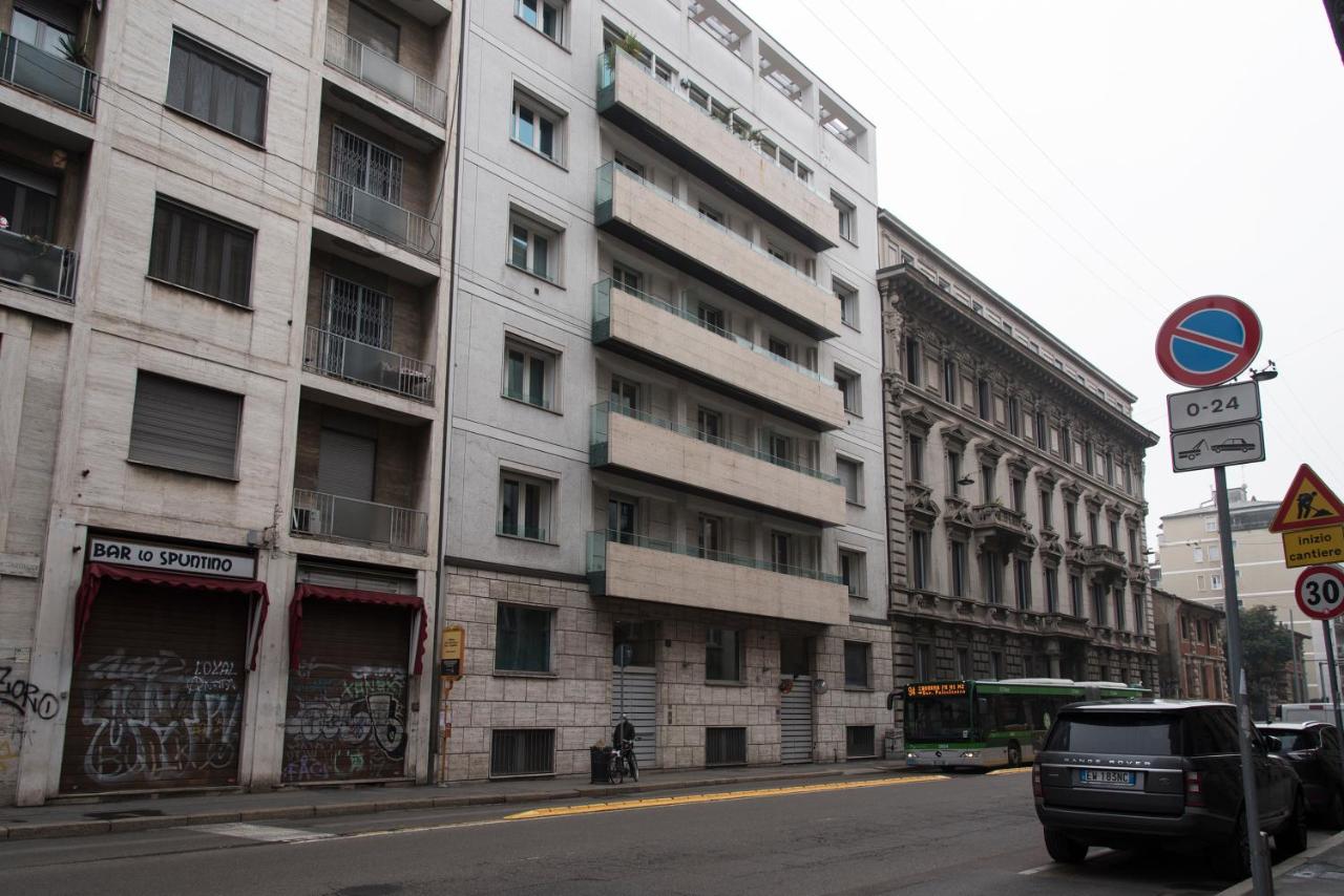 St.Ambrogio 2BD New apartment - Chambres d'hôtes Milan
