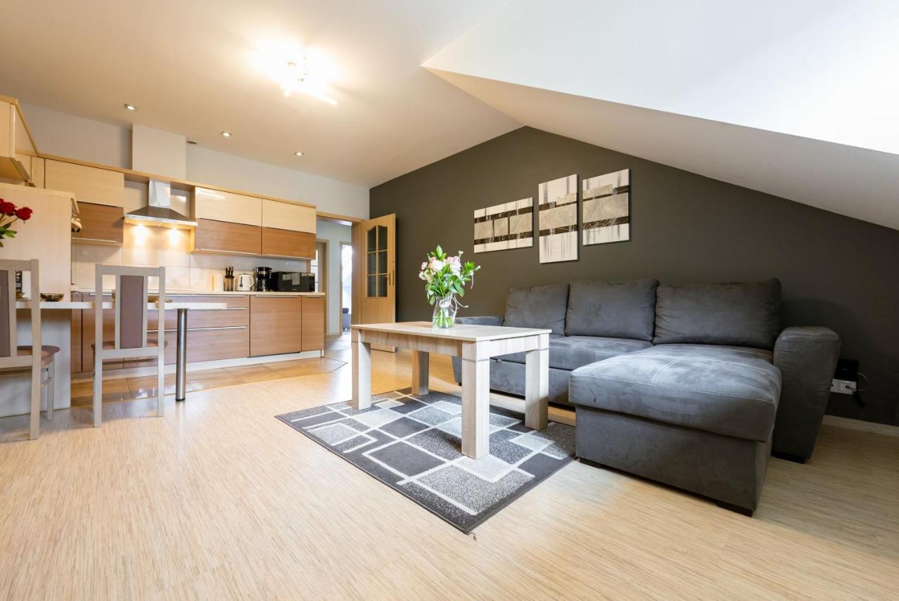 Apartament Perłowy z balkonem- Dream Apart - Bed and Breakfast Ustroń