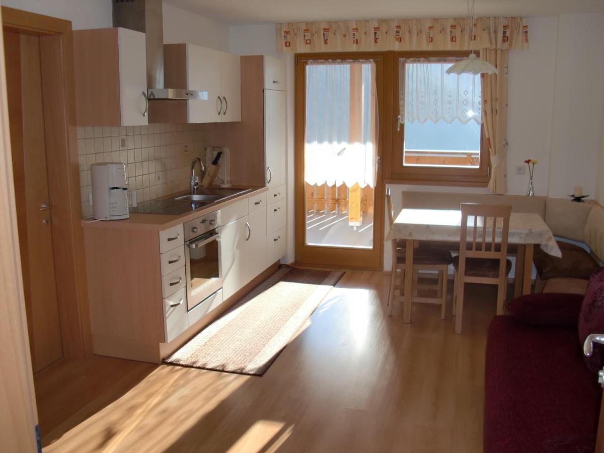 Apartment with Mountain View