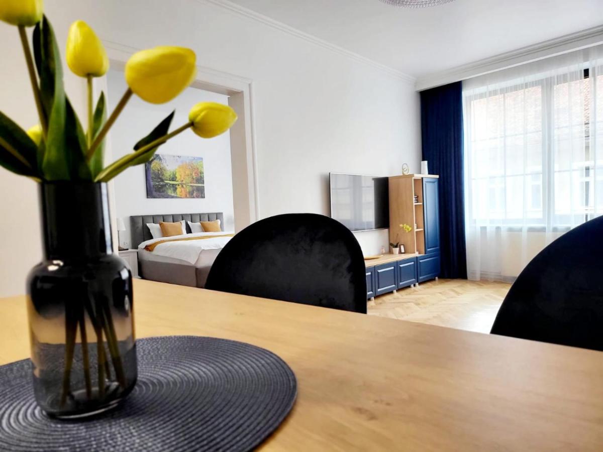 SbOldTown by Holztreppe - B&B Braşov