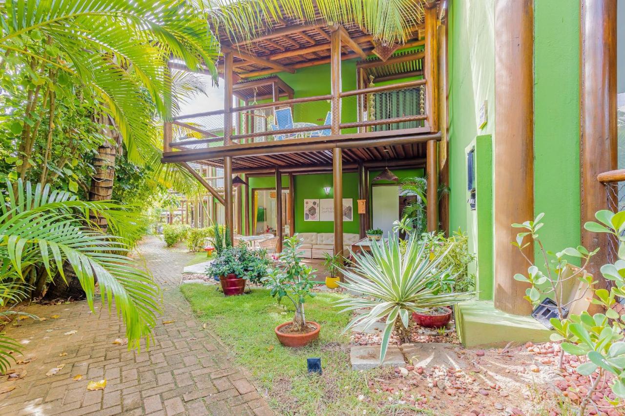 IT12 Hermoso Bungalow Dúplex 2 Suites Pé na Areia, Itacimirim - B&B Itacimirim
