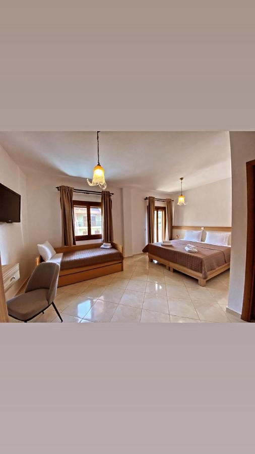 Triple Room with Mountain View