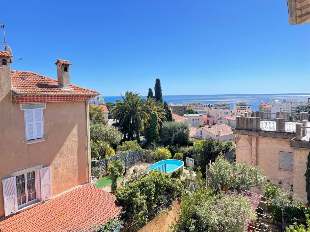 Nice Renting - CAMBRAI02 - Studio Beach Sea View - AC - Promenade des Anglais - Bed and Breakfast