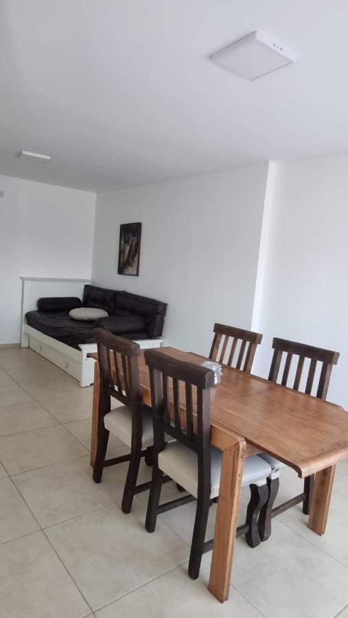 Moderno dpto 1 dorm cerca de hospitales y terminal 4 personas - B&B Córdoba