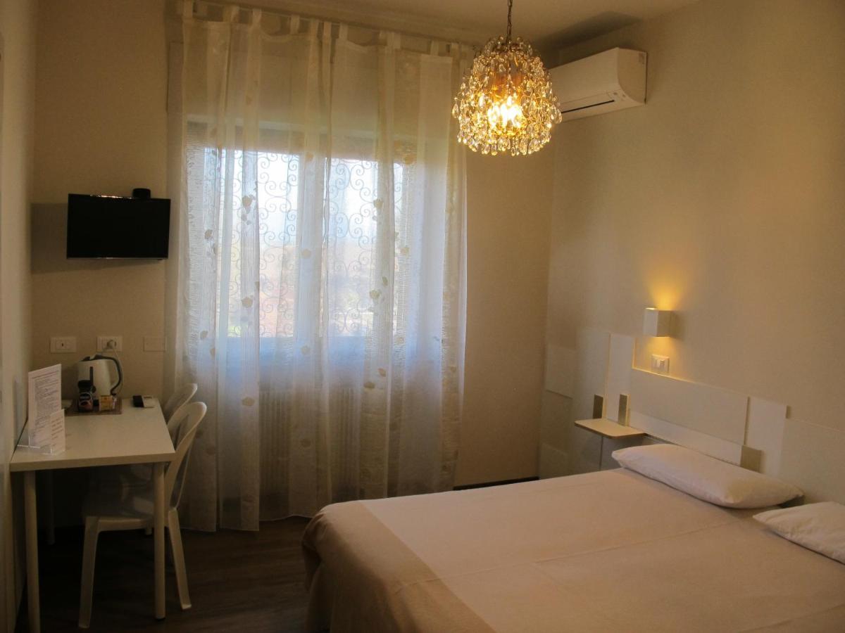 Chambre Double ou Lits Jumeaux - Vue sur Jardin