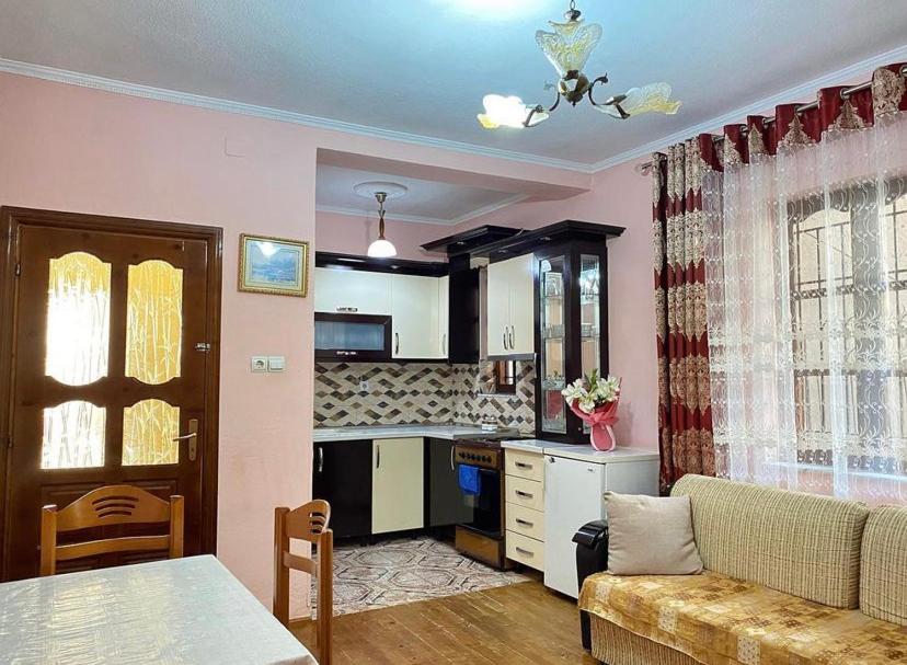 B&B Pogradec - Roeli’s Guest House - Bed and Breakfast Pogradec