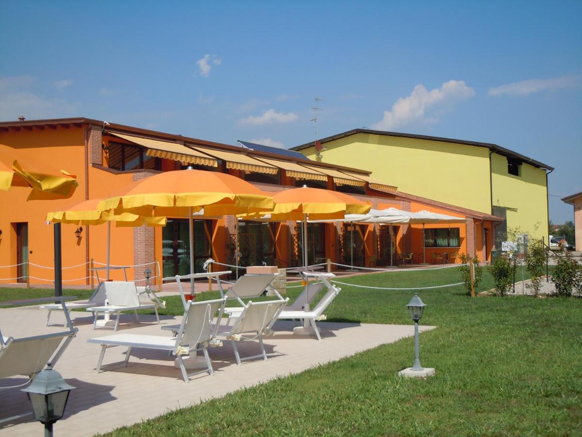 Agriturismo Aver - Bed and Breakfast