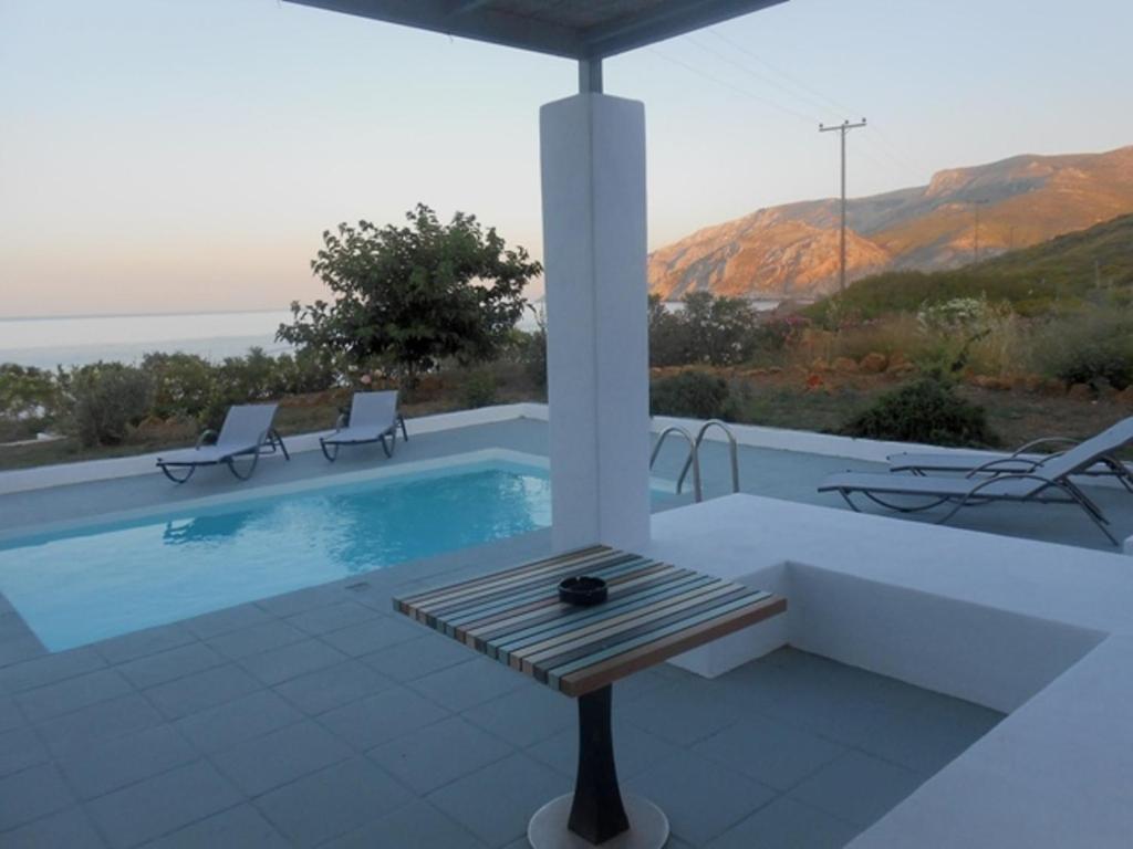Grand Villa Lino - B&B Skýros