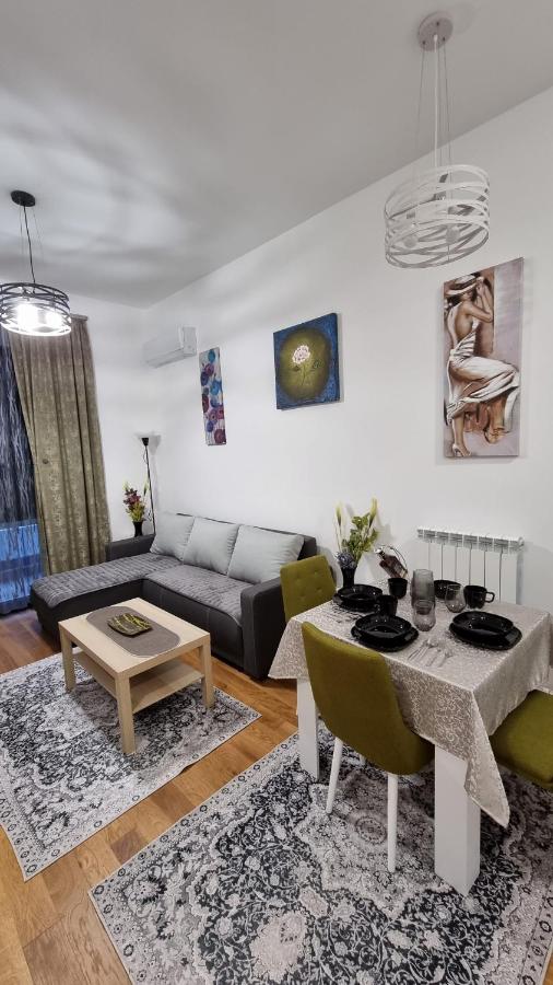 B&B New Belgrade - Alek Place - Bed and Breakfast New Belgrade