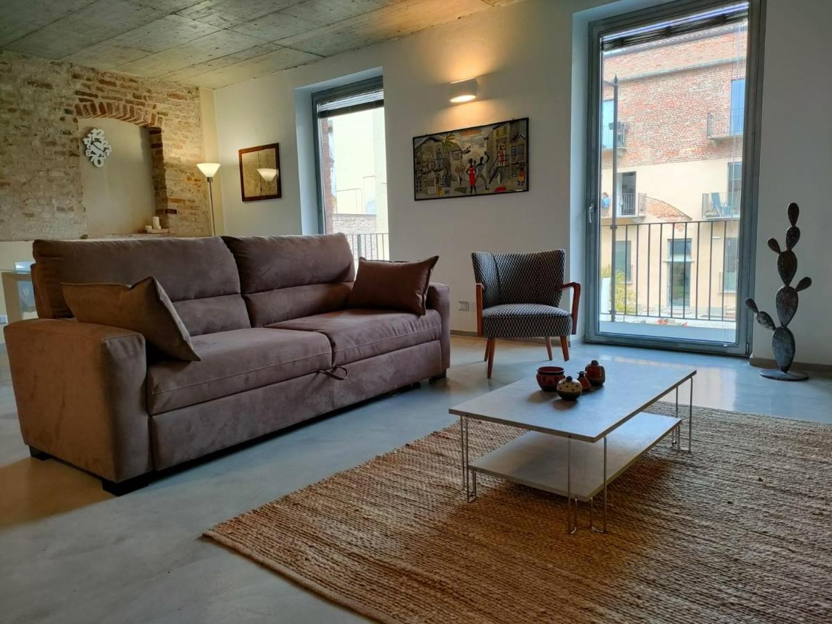 Recinto Nobili 2 - private parking vista cortile - Bed and Breakfast Asti