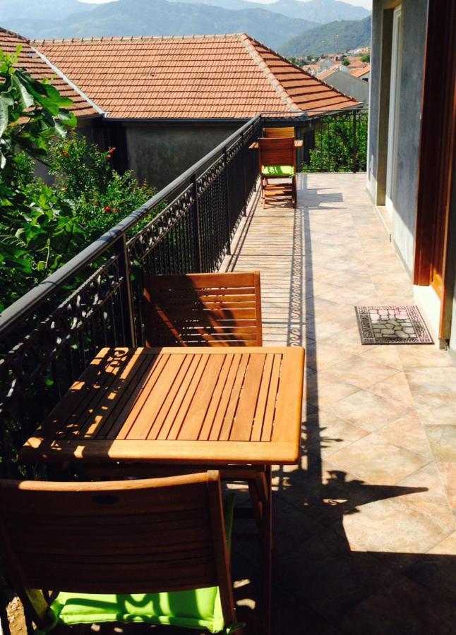 Apartmani Tivat Kaludjerovic - Chambres d’hôtes