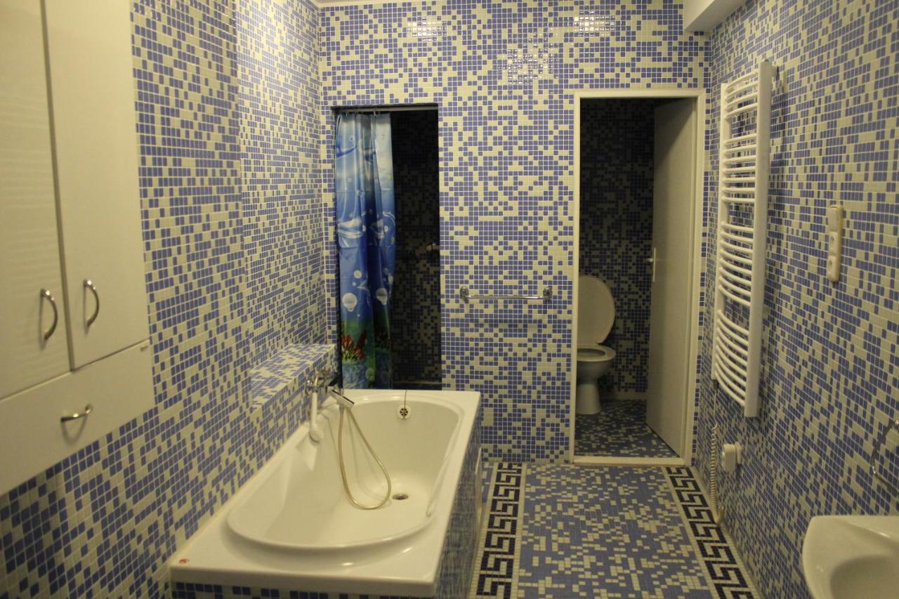 Apartment, Dukelská 32