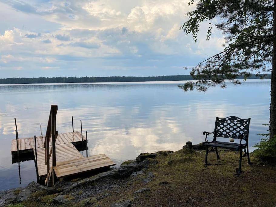 B&B Pomarkku - Cozy Lakefront Cabin - Bed and Breakfast Pomarkku