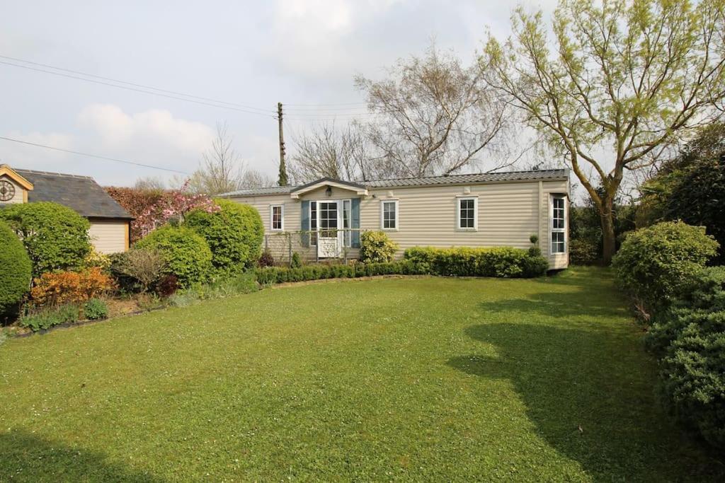 2 bedroom holiday home close to the Kent Coast! - Ferienwohnung Kent