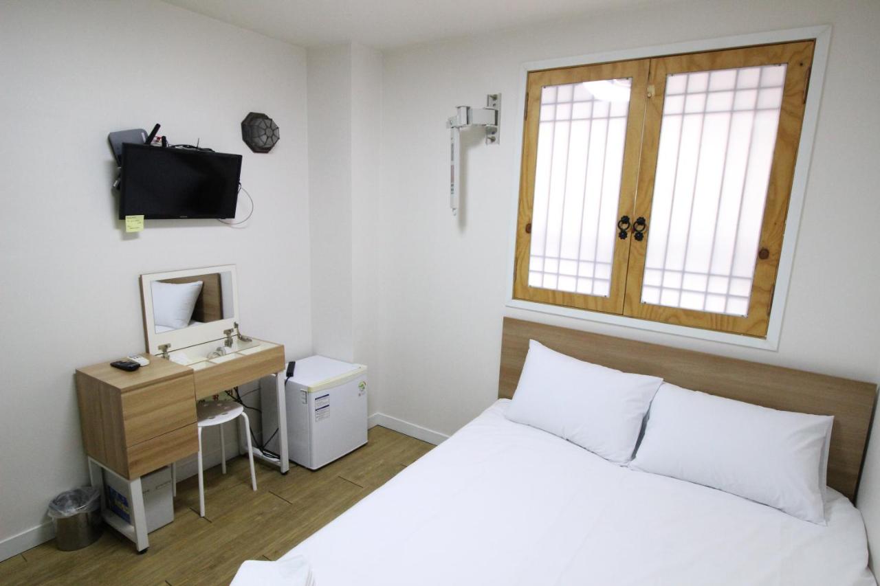 B&B Seoul - Hotel Golden Park Myeongdong - Bed and Breakfast Seoul