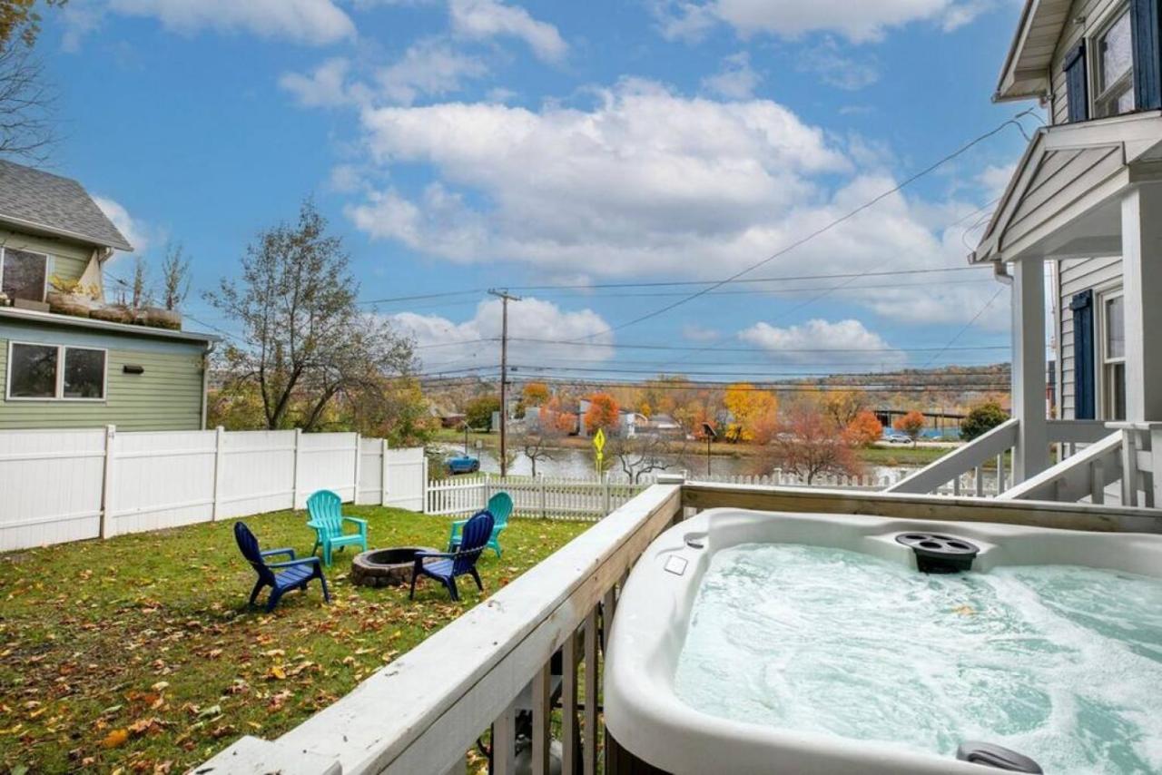 Great Location! Colleges! Hiking! Ithaca Commons! - B&B
