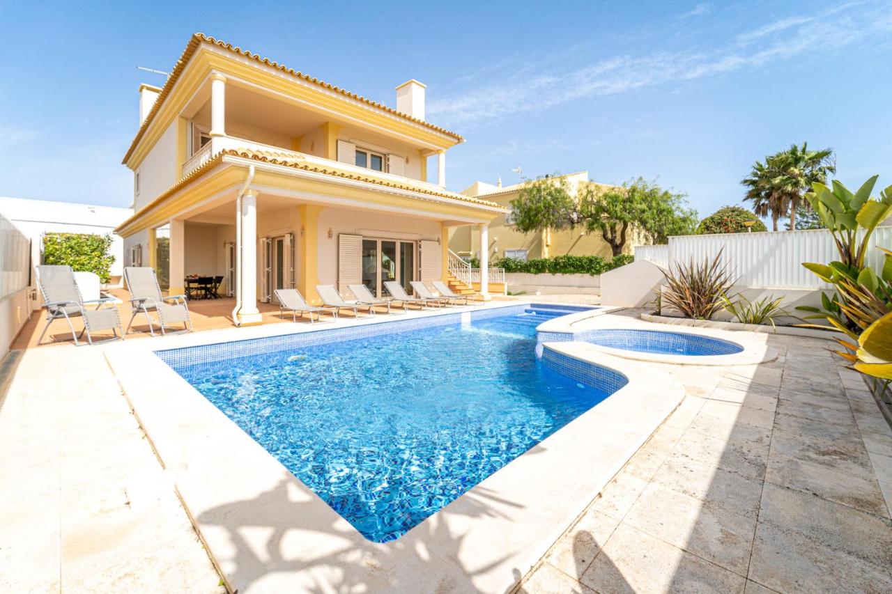 Villa Standard