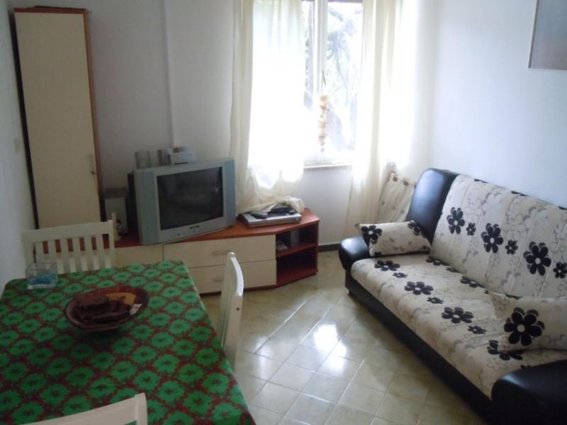 One-Bedroom Apartment with Sea View (2 Adults)